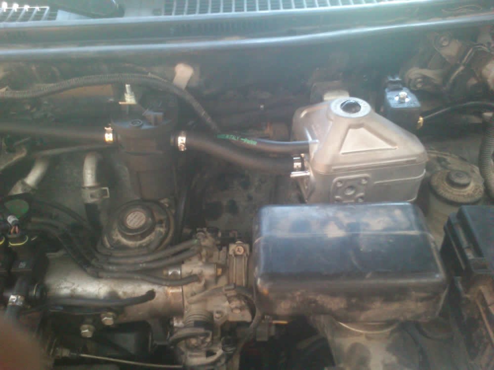 Ygraeriokinhsh-TOYOTA-RAV4 (2)